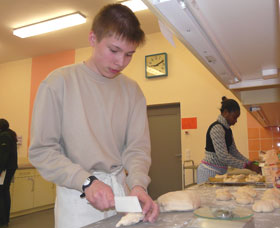 Sch&uuml;lerfirma &bdquo;Elmars Schnelle K&uuml;che&ldquo;