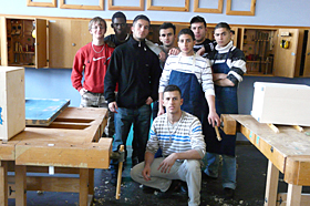 Sch&uuml;lerfirmenarbeit Hirnholz