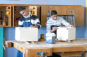 Sch&uuml;lerfirmenarbeit Hirnholz